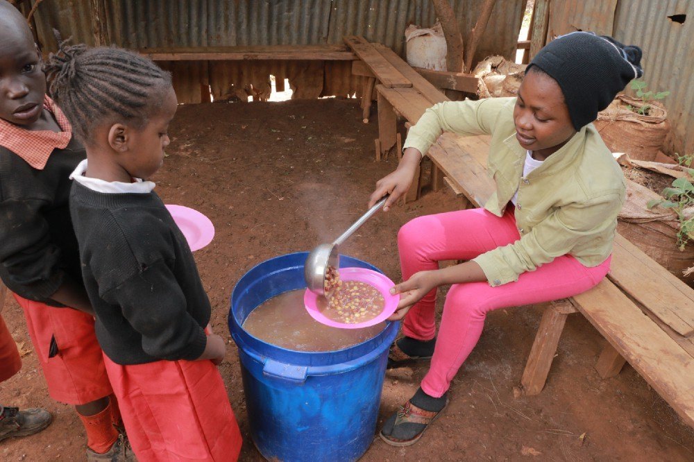 The Government of Kenya took full ownership of the national school feeding programme in June 2018, now providing hot meals to over 1 million children across the country.