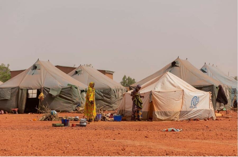 WFP provides food for displaced people in Mali fleeing conflict
