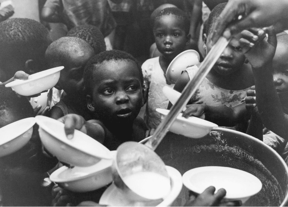 UN WFP feeding children in Nigeria