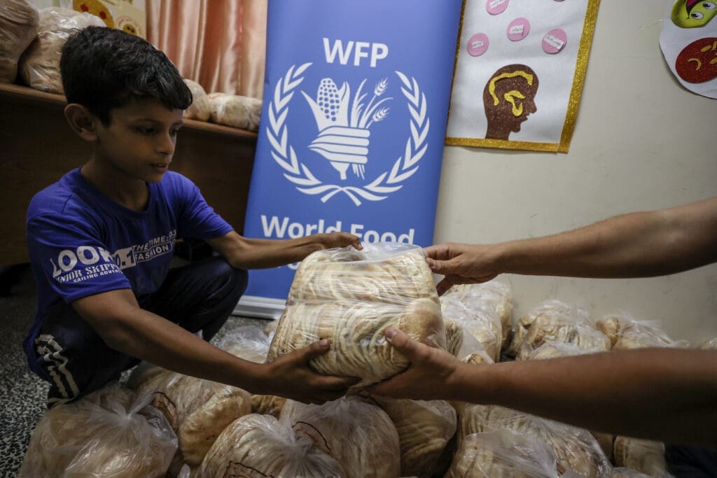WFP distributes food in Gaza