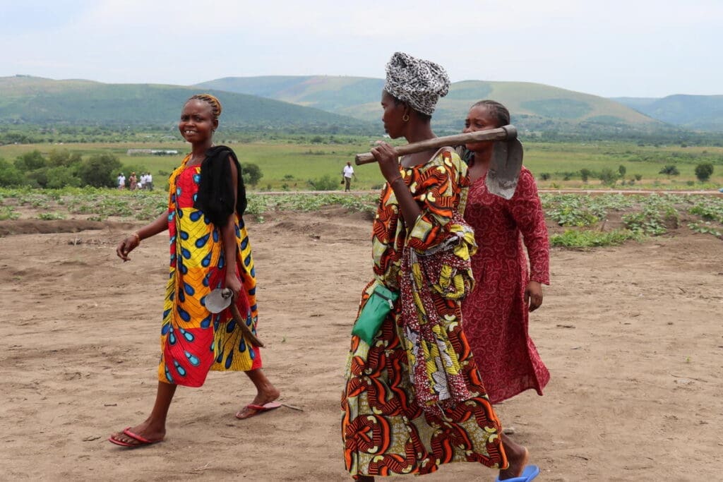 Women learning to farm in the DRC